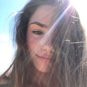 Meet your Posher, Hailey